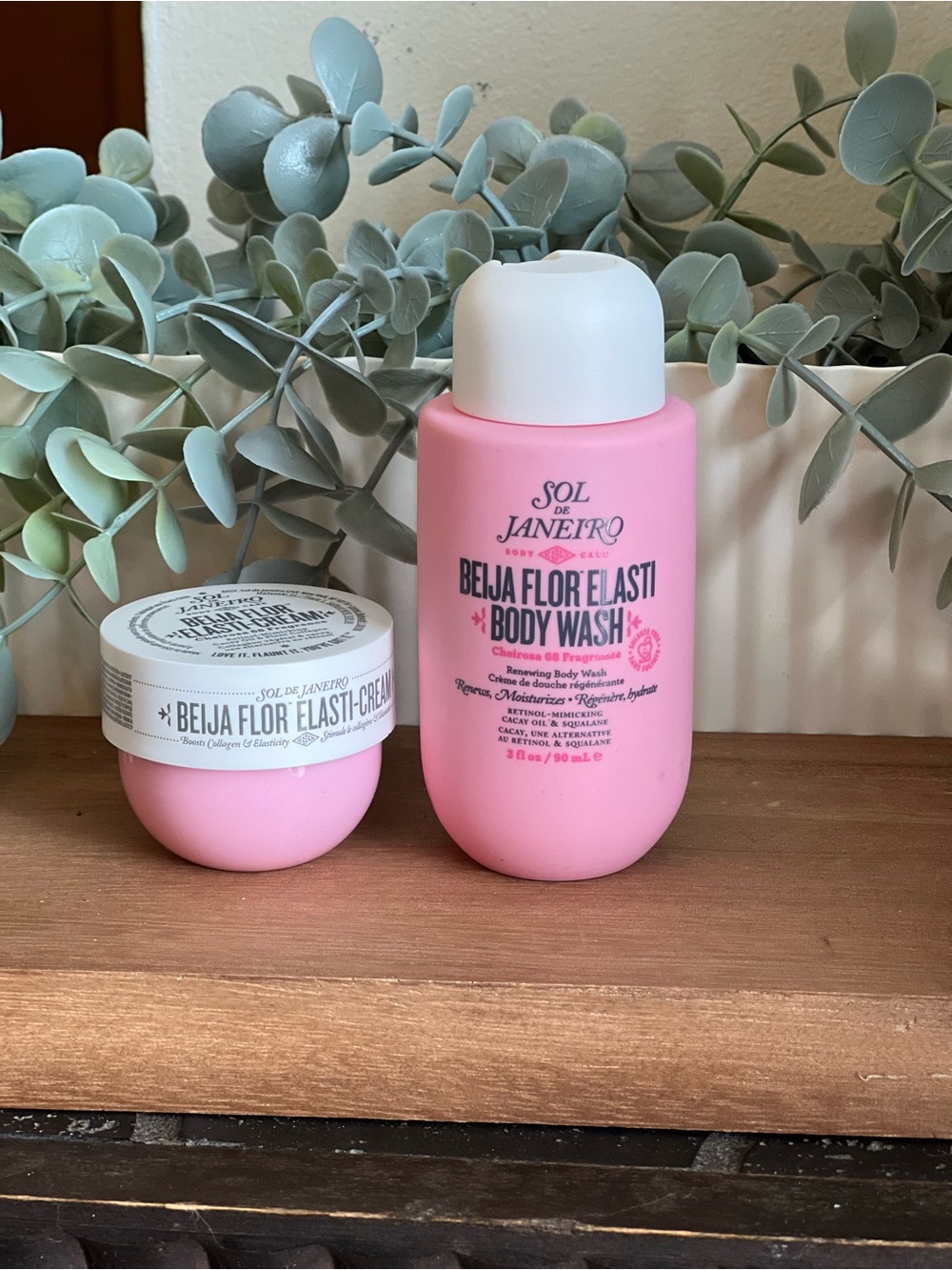 Sol de Janeiro Beija Flor Elasti-Body Wash Bottle